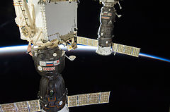 Soyuz TMA-03M docked to Rassvet and Progress M-13M docked to Pirs.