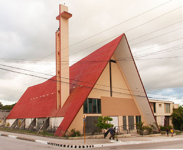 File:Iglesia La Milagrosa, Guantánamo.jpg