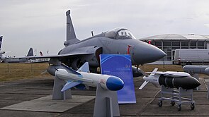 An LS-6 500 kg (right) in front of a Pakistani JF-17 Thunder