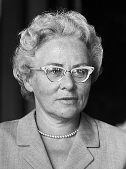 Jo Schouwenaar-Franssen (1963).jpg