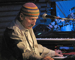 ג'ו זאווינול בהופעה בפרייבורג, גרמניה, מרץ 2007