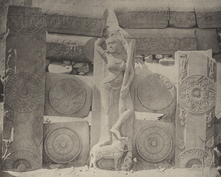 File:KITLV 87920 - Unknown - Reliefs and sculptures of the Bharhut stupa in British India - 1897.tif