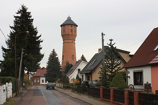 Klostermansfeld, the southern part of the Neue Straße und the water tower