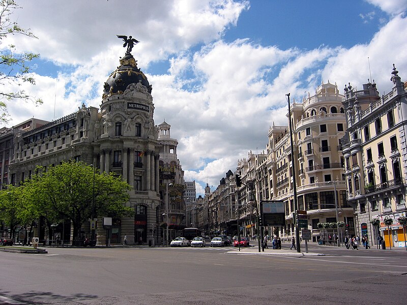 File:La esquina más famosa Alcalá y Gran Vía (526894167).jpg