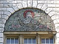 Mozaikový obraz patronky kostela nad hlavním vchodem kostela sv.Markéty v bratislavské městské části Lamač od ak. malíře Ernesta Zmetáka