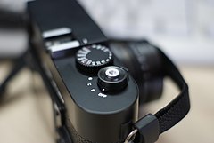 Leica M9- shutter (3908314107).jpg