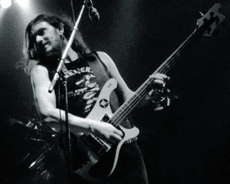 File:Lemmy St. Albans 1982 (B&W crop).jpg