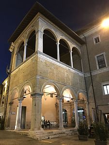 Loggia negustorilor din Macerata.jpg