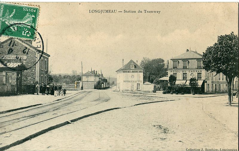 File:Longjumeau - Station du Tramway.JPG