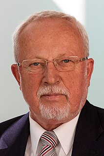 <span class="mw-page-title-main">Lothar de Maizière</span> German politician