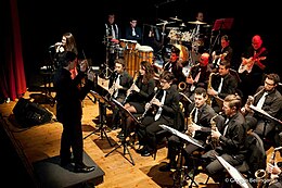 Orchestre de jazz Lupia live.jpg