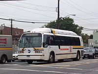 Автобус MTA TMC RTS 702.jpg
