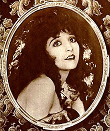 Madge Bellamy - May 1922 Photoplay.jpg