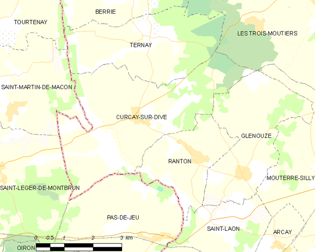 Poziția localității Curçay-sur-Dive