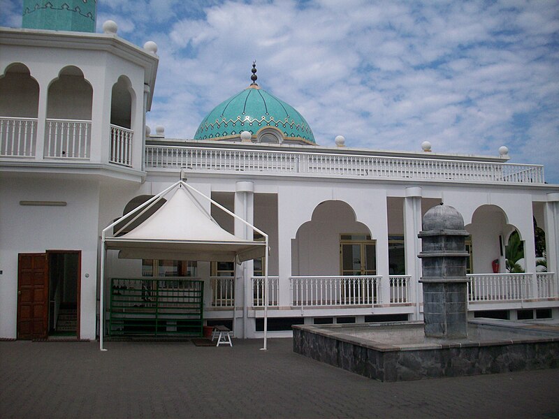 File:Mosquée de St Louis 001.jpg