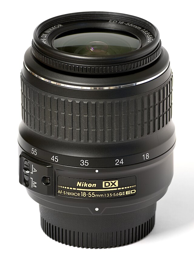 Citaat lip doel Nikon AF-S DX Zoom-Nikkor 18-55mm f/3.5-5.6G - Wikipedia