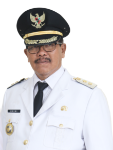 Official Portrait of Mohni, Vice Regent of Bangkalan.png