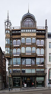 Metalen facade Old England, Brussel - Paul Saintenoy (1899)