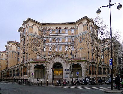 Cómo llegar a Palais De La Femme en transporte público - Sobre el lugar