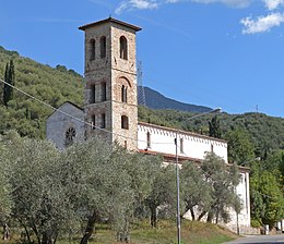 L'église paroissiale de SS Giovanni e Felicita - Valdicastello.jpg