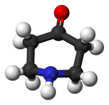 4-Piperidone