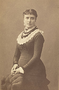 Portrett av Amalie Skram, 1877 (cropped).jpg