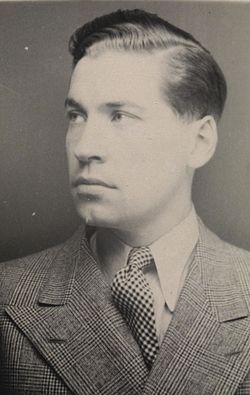 Portrett av Tore Hamsun, 1938 - no-nb digifoto 20150223 00102 bldsa HA0236 (cropped).jpg
