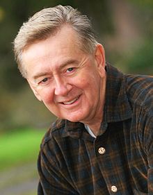 220px-Preston_Manning_in_2004.jpg