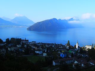 <span class="mw-page-title-main">Vitznau</span> Municipality in Lucerne, Switzerland