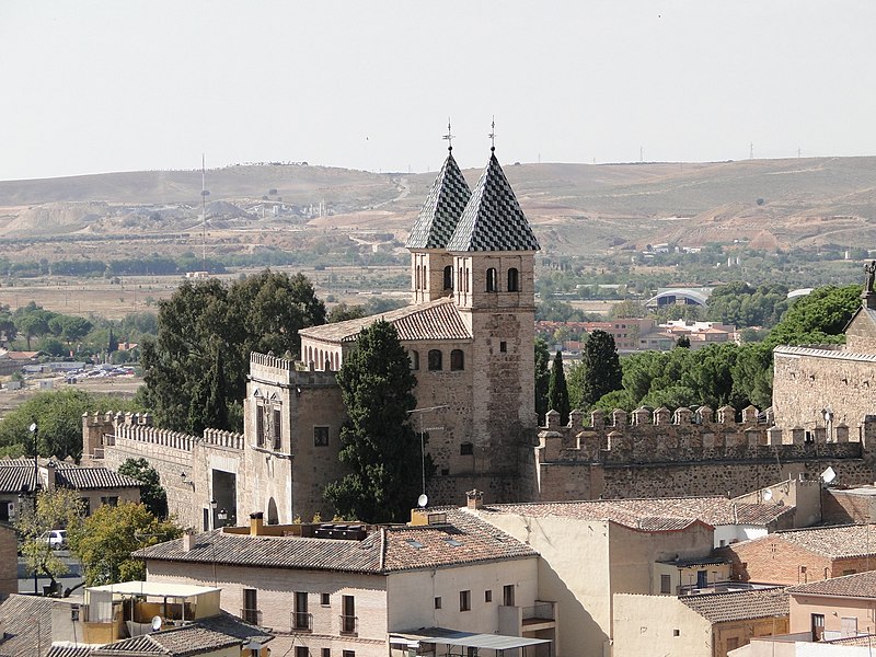 File:Puerta Vieja de Bisagra, Toledo.jpg