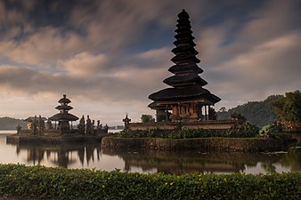 Pura ulun danu warsa 2018