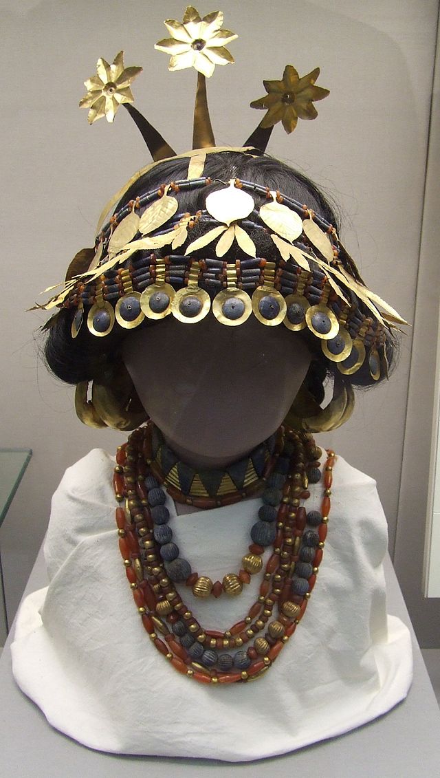 Reconstructed sumerian headgear necklaces british museum