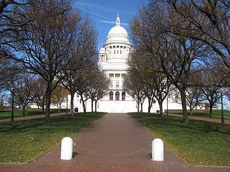 ไฟล์:Rhode_Island_State_House,_Providence_RI.jpg