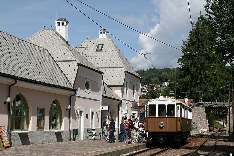 File:Rittnerbahn 04.jpg