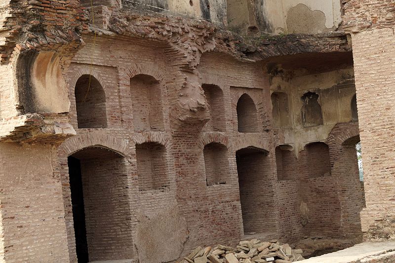 File:Ruins of Haveli Todar Mal 04.jpg