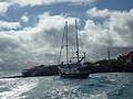 Barca a vela a Puerto Ayora, isola di Santa Cruz.