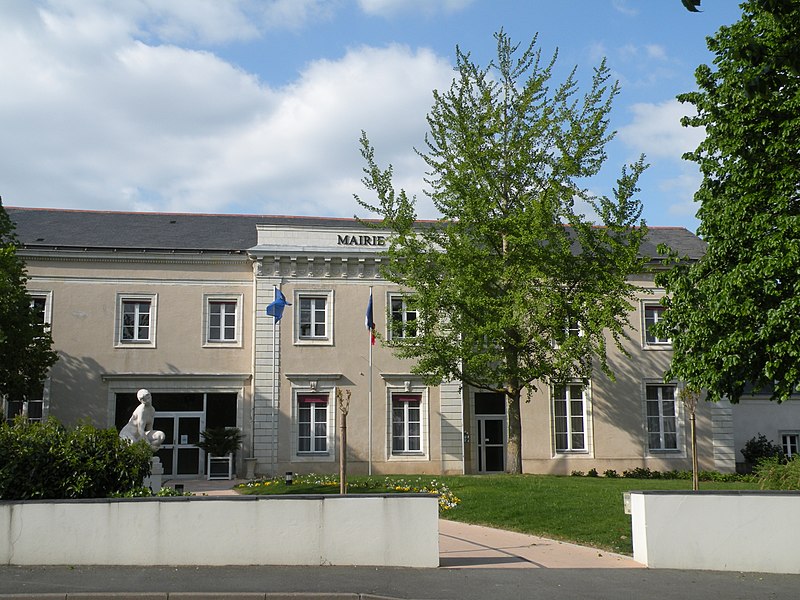 File:Sainte-Gemmes-sur-Loire mairie.jpg