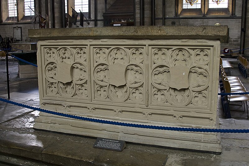 File:Salisburycathedralrichardbeauchamptomb.jpg