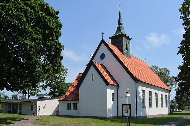 File:Sankt Olofs kyrka, Trekanten 001.jpg