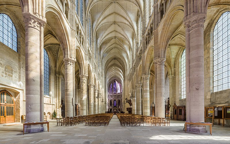 File:Soissons Cathedral Nave, Picardy, France - Diliff.jpg