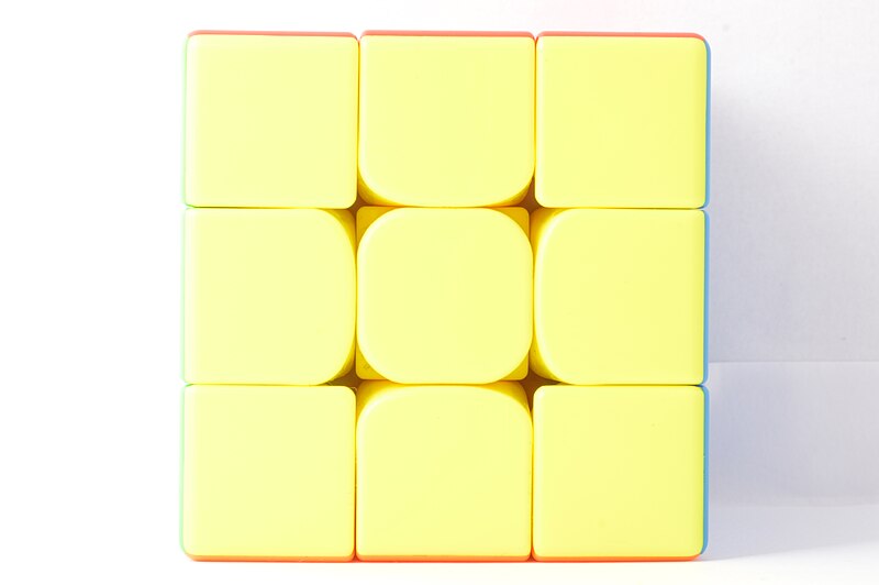 File:Speedcube MoYu 2.jpg