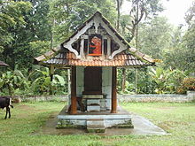 Temple at Pariyaram Sree Padiyil Vayanatu Kulavan Temple, Pariyaram.JPG