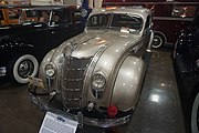 1935 Chrysler Airflow C1