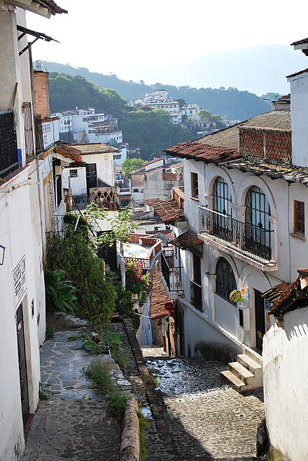 Narrow street near the main plaza