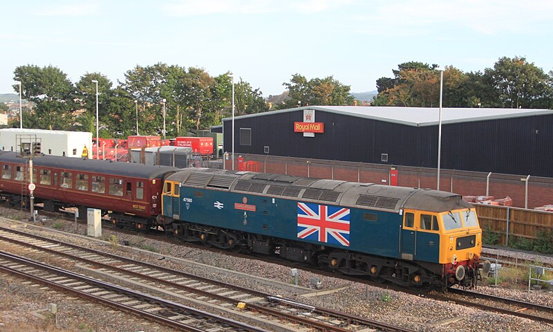 File:Taunton - WCR 47580 rear of train from Minehead.JPG