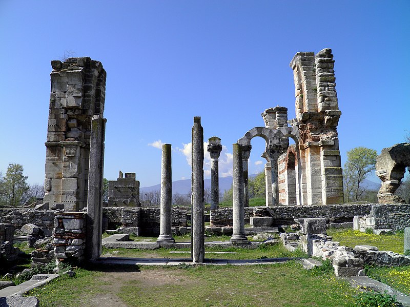 File:The imposing early Christian Basilica (Basilica B) next to the Forum, Philippi (7272605316).jpg