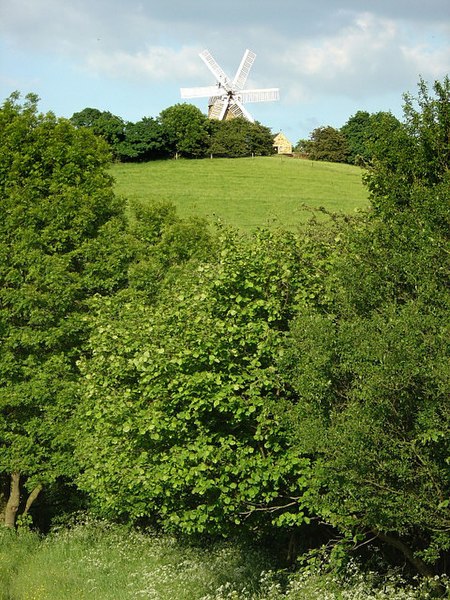 File:The mill on the hill (3) - geograph.org.uk - 833751.jpg