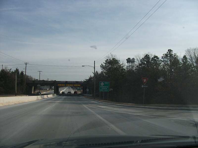 File:US Route 322 - New Jersey - 5281411631.jpg