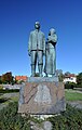 The emigrant monument by Axel Olsson in Karlshamn. In the 19th and early 20th centuries emigrate about 1.3 million Swedes for the United States of America.