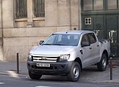 Vehicule Ford Ranger assurant l'operation militaire Sentinelle a Paris.jpg
